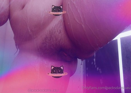 ブロンドのJOI オンリーファンズ セクシー裸 写真
