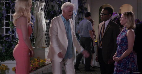 D Arcy Carden トップモデル 写真