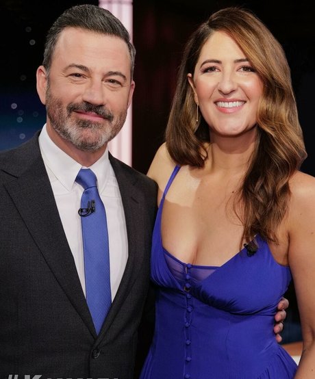 D Arcy Carden ヌードモデル ギャラリー