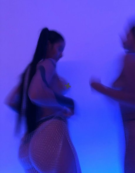 Redsmoothie 素敵なモデル 写真