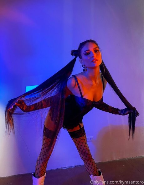 巨乳クーガーオンリーファンズ 限定 写真