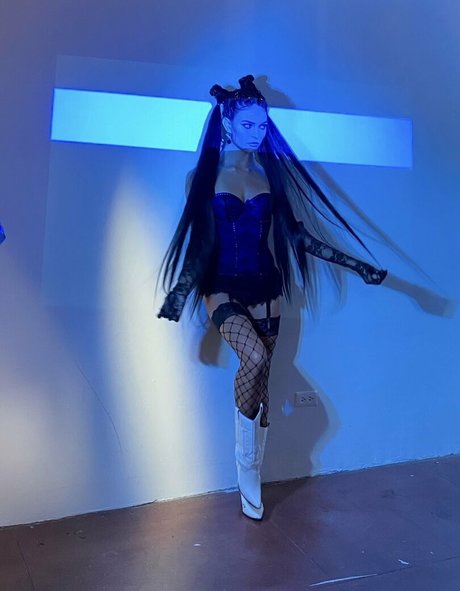 Kyra Santoro xxx女優 画像