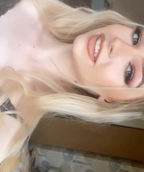 ホットなティーンオンリーファン アートポルノ 写真