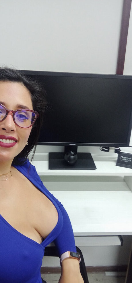 アナルトランスオンリーファンズ 無料裸 画像