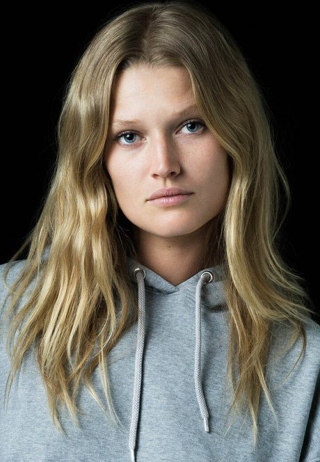 Toni Garrn 素敵なモデル 画像