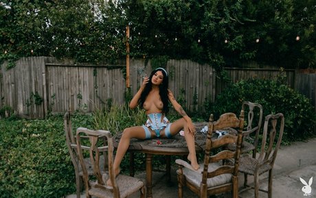クーガー熟女オンリーファンズ 無料ヌード 写真