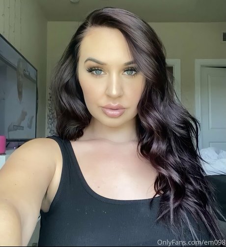 有名なレディボーイオンリーファンズ ポルノ 写真