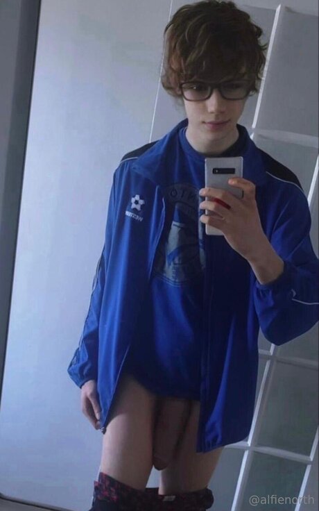 パンツ オンリーファンズ セクシー 写真