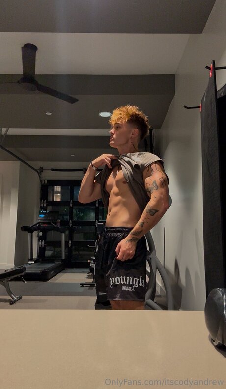 itscodyandrew ホットスター 写真