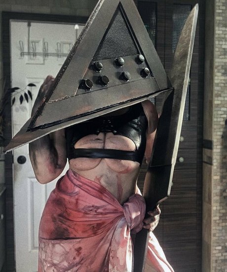Spiider sam スター ヌード 写真