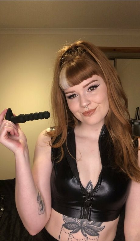 gingerminniemfc スター ヌード 写真