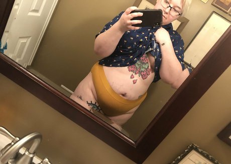 fatjuicypeach 可愛い女優 写真