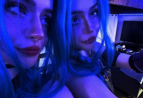 トランス熟女オンリーファンズ アートポルノ 写真