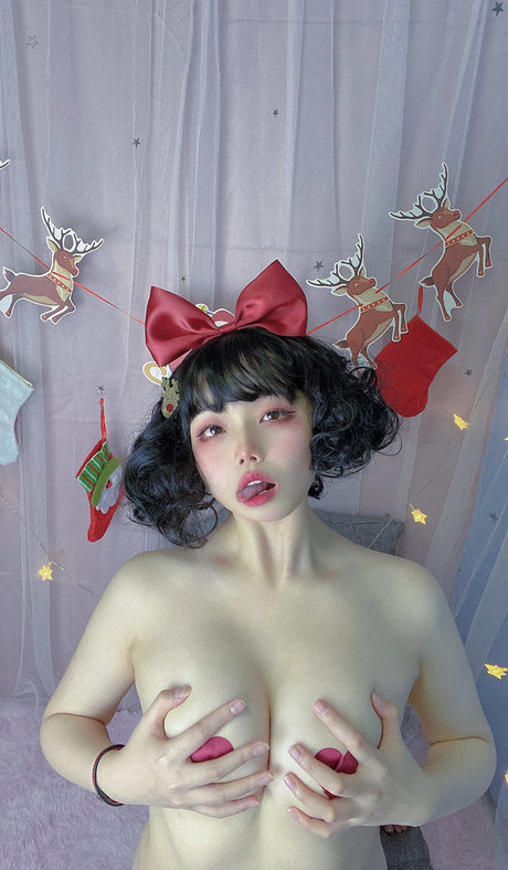 熟女潮吹きオンリーファンズ ホットヌード 画像