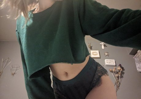 小さいチンポのシーメールオンリーファンズ 無料xxx 画像