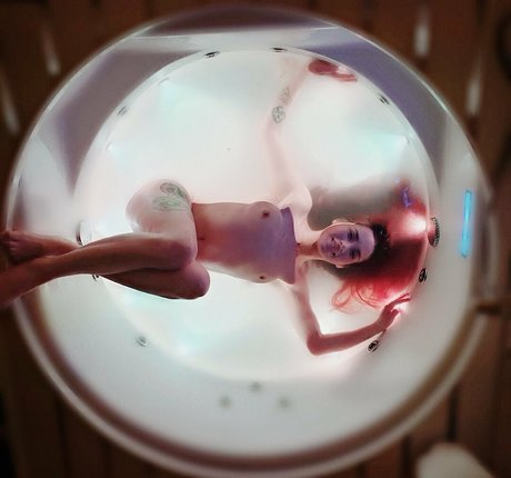 ammyredheadofficial 素敵なモデル ギャラリー