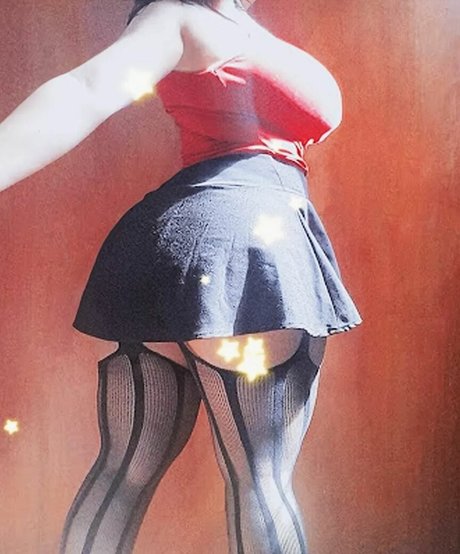 主観視点のアジア人オンリーファンズ 美しい 写真
