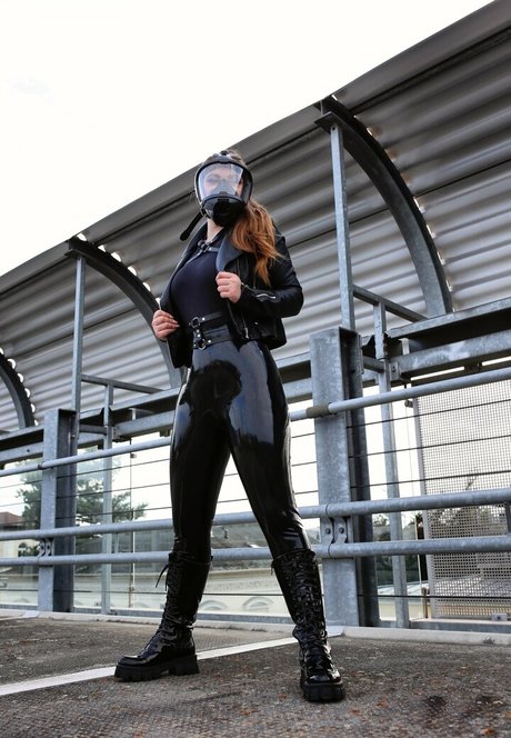 madame alaska official xxx女優 写真