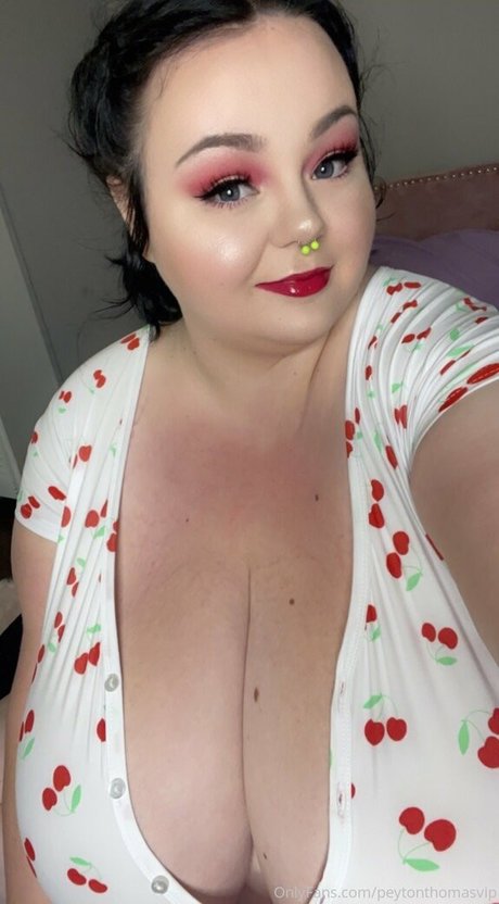 peytonthomasvip ポルノスター エロティック アーカイブ