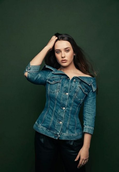 Katherine Langford トップモデル 写真
