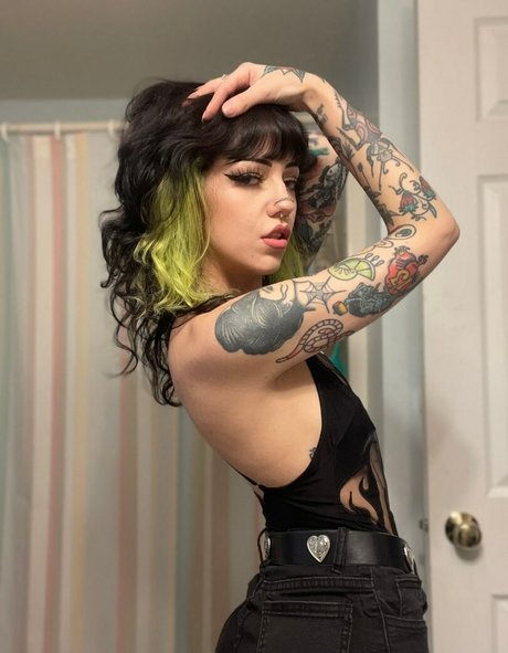 Fleursdansant ポルノモデル 写真