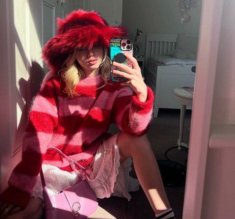 Lola Clark トップスター 写真