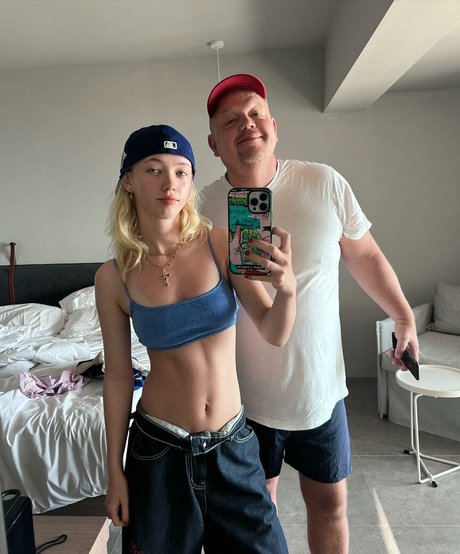 Lola Clark セックスモデル アーカイブ