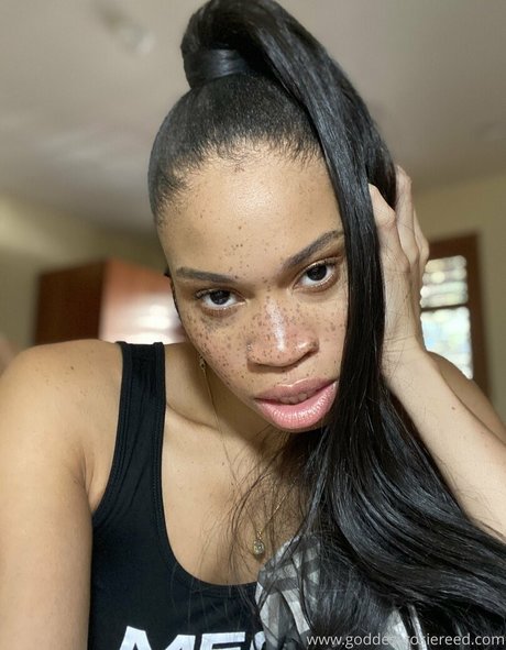 黒檀のお尻オンリーファンズ 美しいxxx 写真