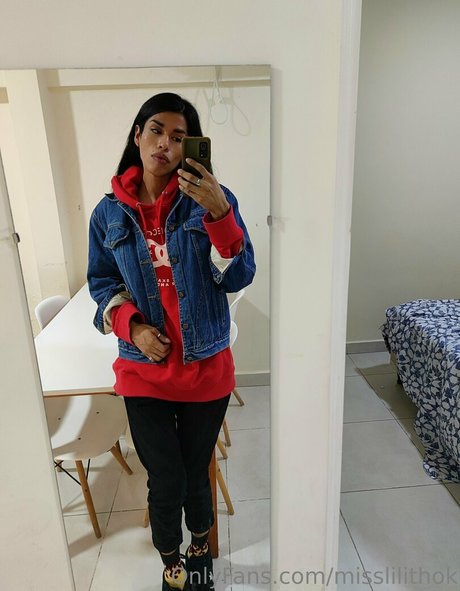 misslilithok セックススター 写真