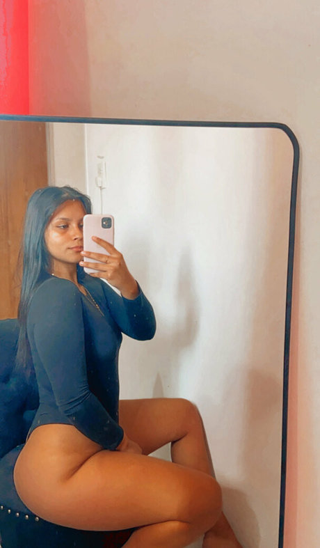 エボニーティーンオンリーファンズ 無料xxx 写真