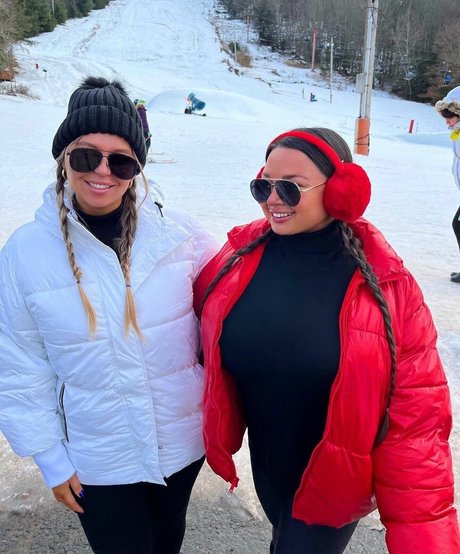 小さいチンポのシーメールオンリーファンズ ヌード 画像