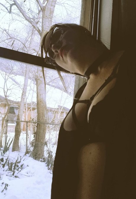 molleewaters セクシー女優 写真