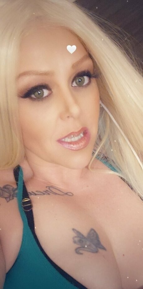 queenbunni44 アダルトスター ギャラリー