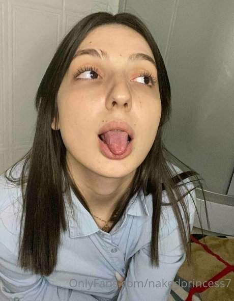 cherrykush6 top profile image
