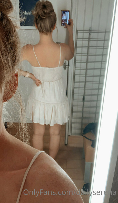 オンリーファンズでオナニーする ホットセクシー 画像