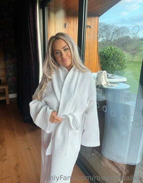 rosierendallxo 高品質モデル 写真