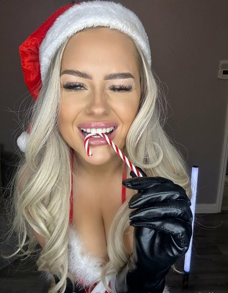 rosierendallxo エロティックモデル 画像