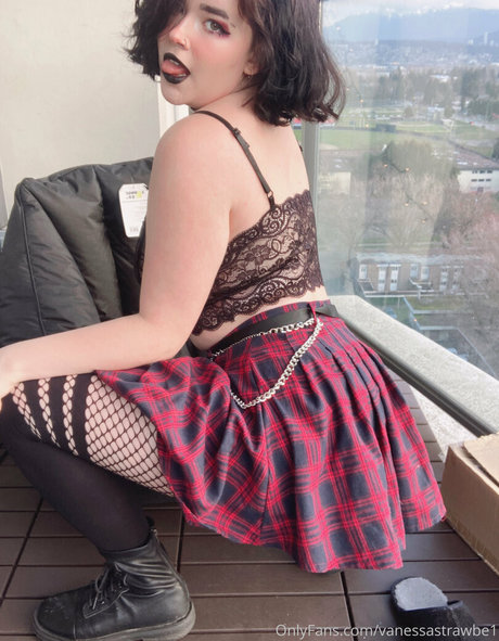 vanessastrawbe1 素敵な女優 アーカイブ