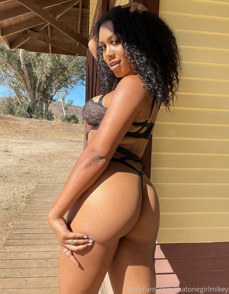 thatonegirlmikey 高品質モデル ギャラリー