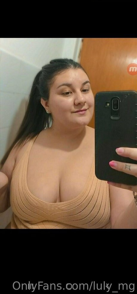 luly mg ポルノスター 画像