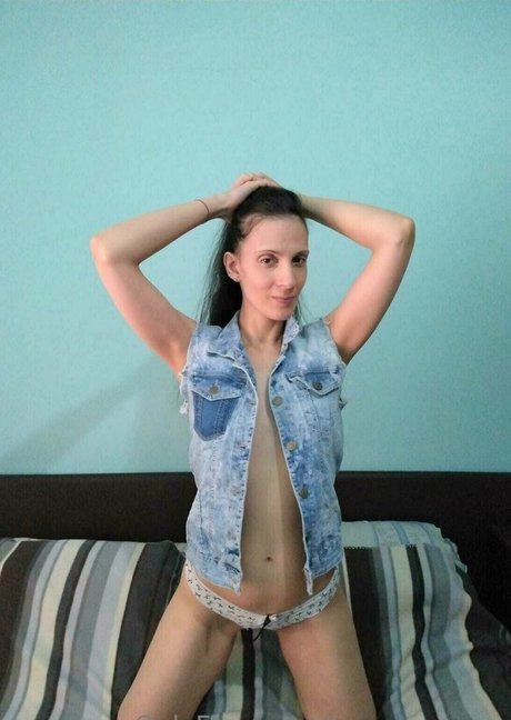 loryvancamp エロティックモデル 写真