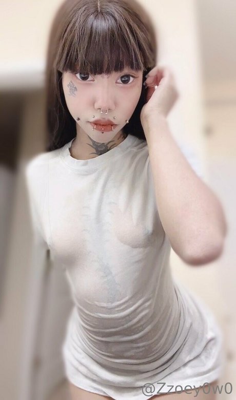 cyb3rb0t エロティックなポルノスター 写真