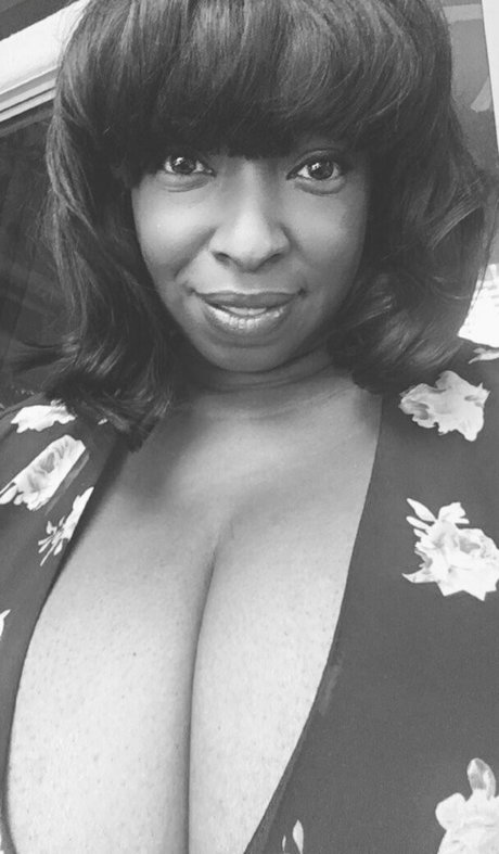 熟女無料オンリーファンズ ホット裸 ギャラリー