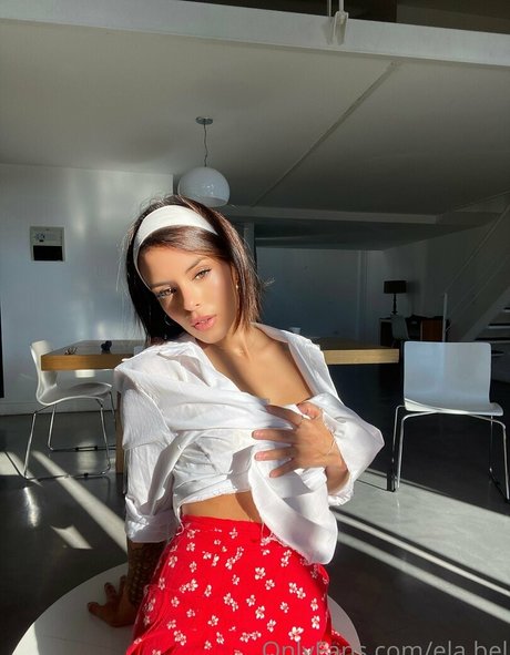 ela bel ホットスター 写真