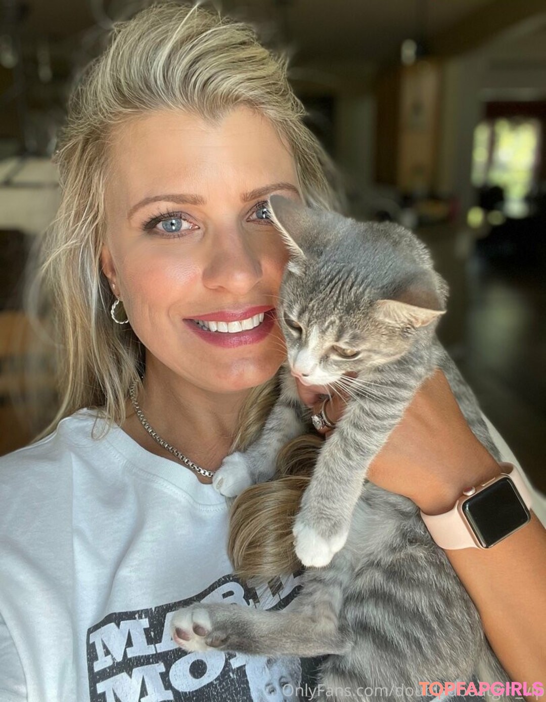 パンツ オンリーファンズ 美しい裸 写真