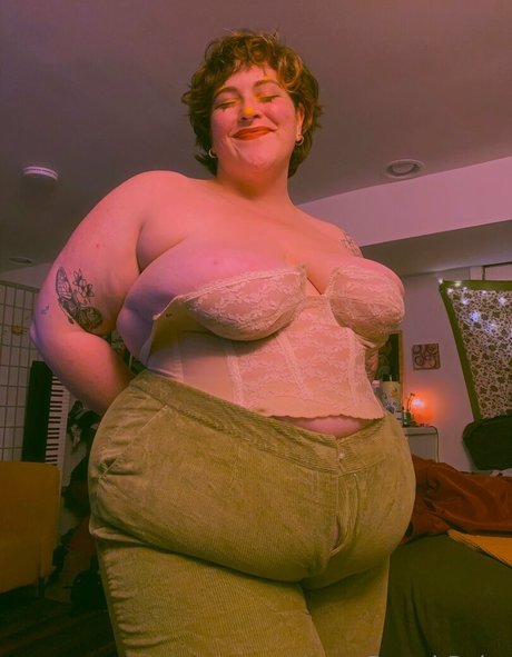 doughbabebbw かわいいスター 写真