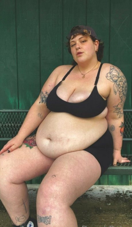 doughbabebbw アダルトモデル 画像