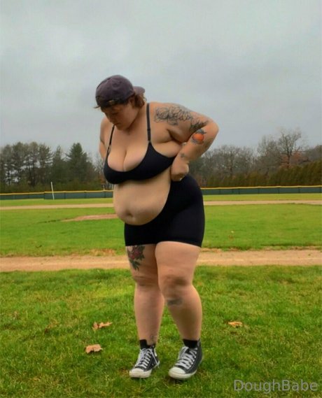 doughbabebbw ポルノスター 無料 写真