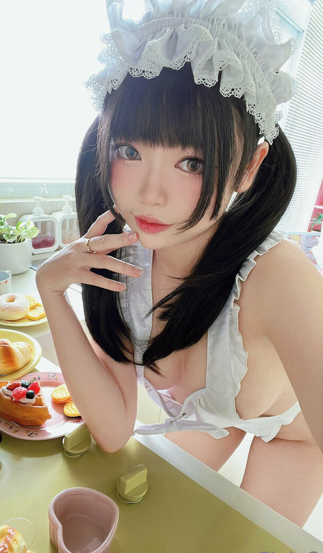 大学のオンリーファンズ セクシーヌード 画像