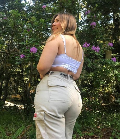 Haley E ポルノスター セクシー 写真